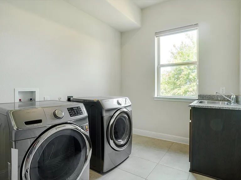 2404 Palmetto Way — Photo 30