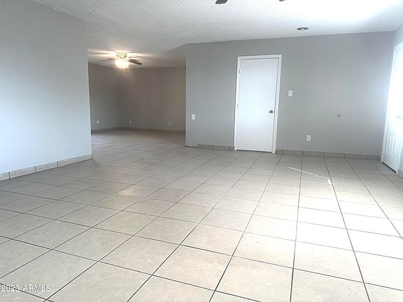 3rd image of 7732 W INDIANOLA Avenue