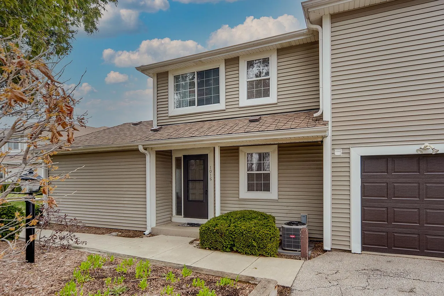 1015 Farwell Ct photo 1