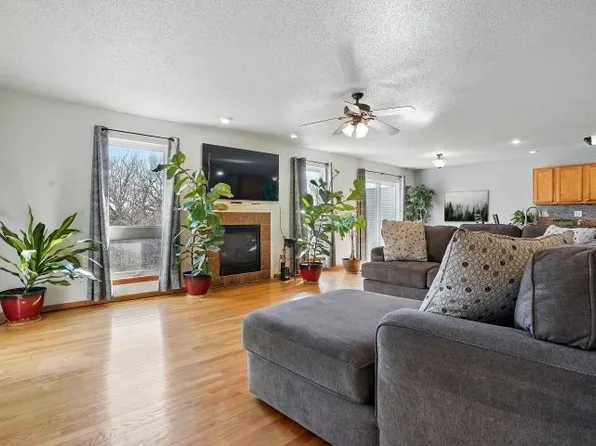 2307 1st Ave, Coralville, IA 52241