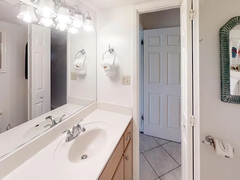 4000 Gulf Terrace Dr #106 — Photo 5