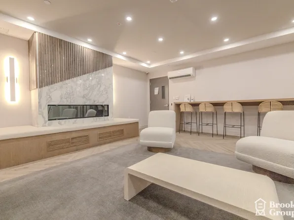 101-19 Rockaway Beach Avenue image 32 of 37