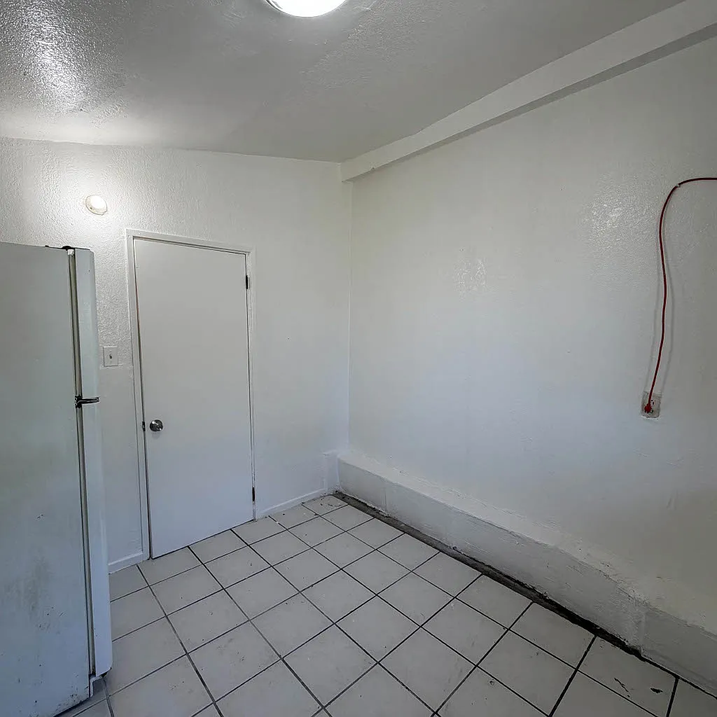 1 bed, 300 sqft, $1,299 — Photo 3