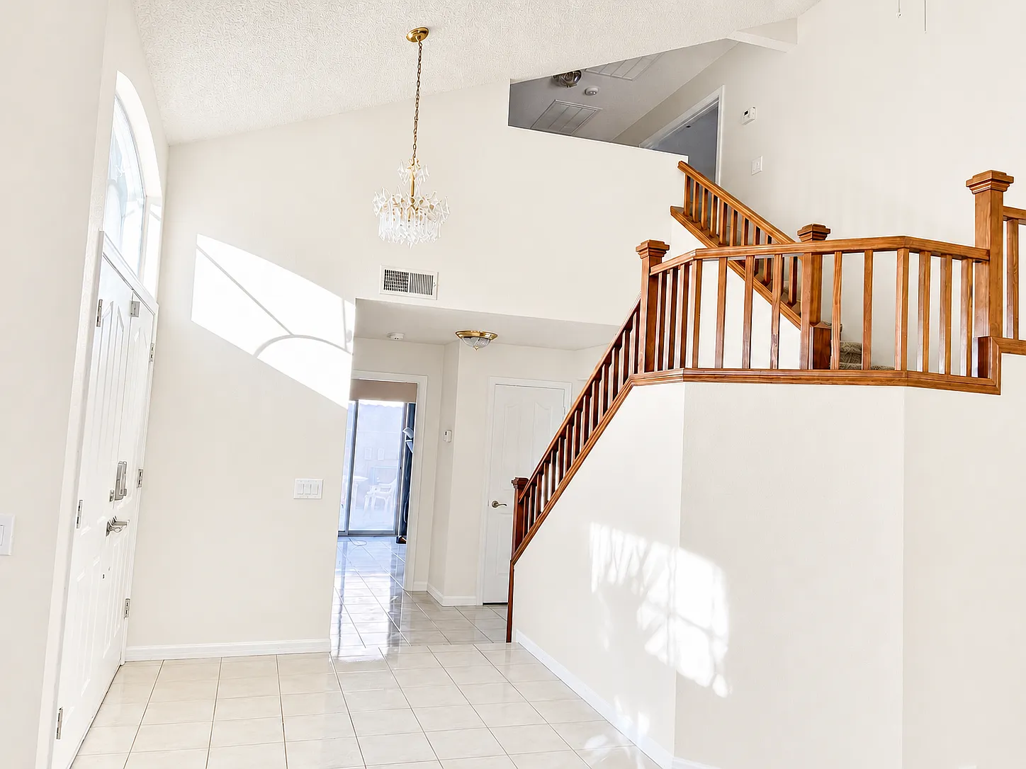 2605 Ashmoore Dr — Photo 4