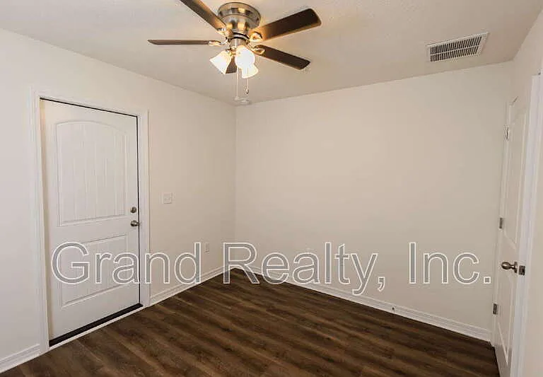 6802 Whitney Polk Ct — Photo 12