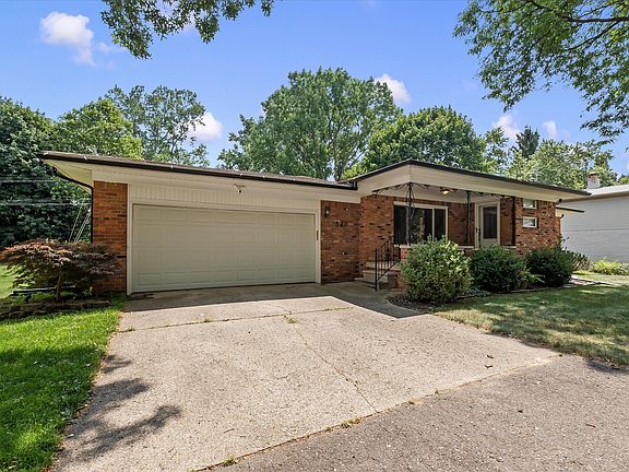 2nd image of 349 Nesbit Ln