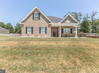 325 Willow Cove Ct, Lizella, GA 31052