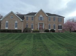 38 Logans Way, Hopewell Junction, NY 12533
