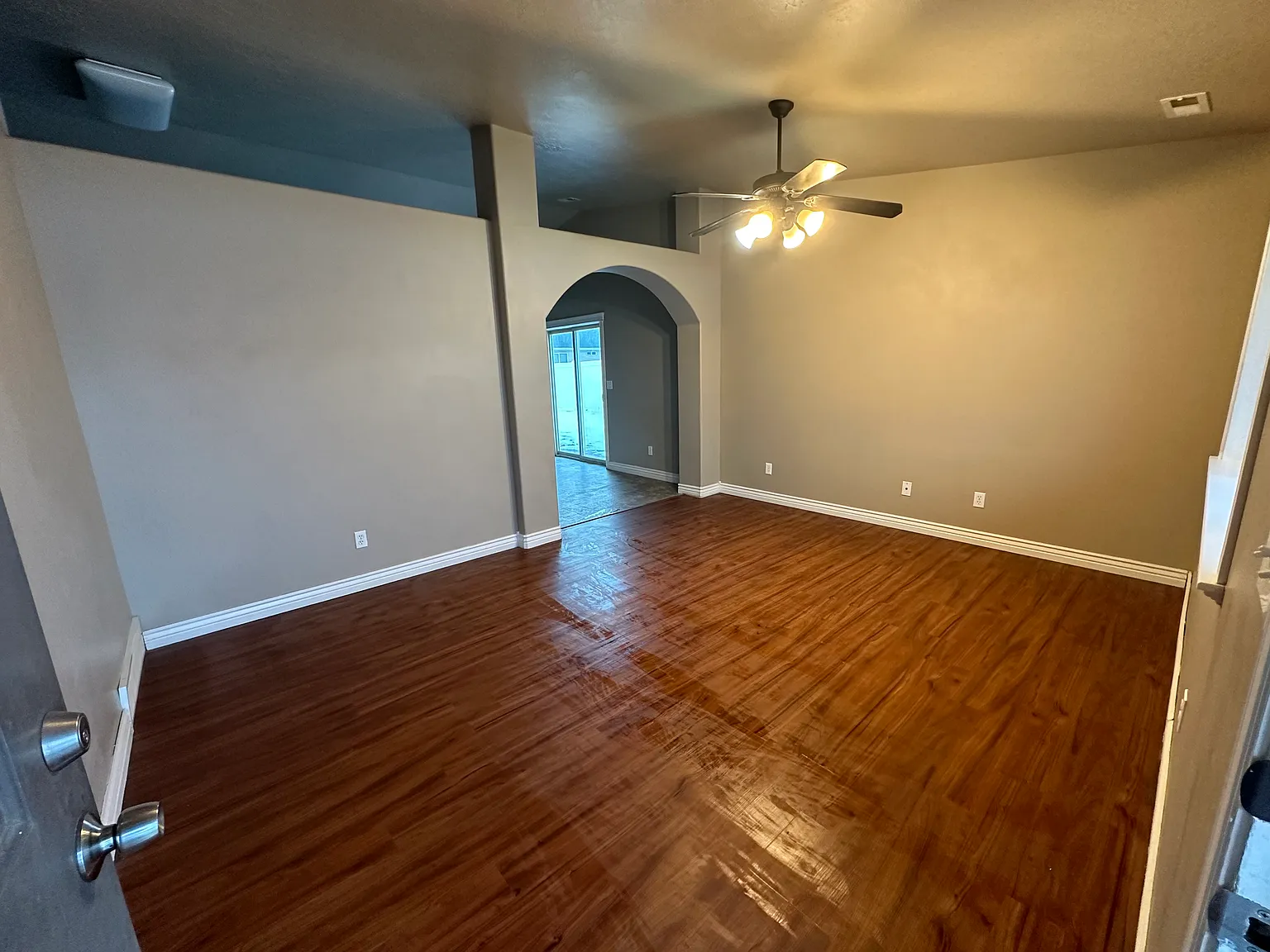 3 bed, 1240 sqft, $1,750 — Photo 4