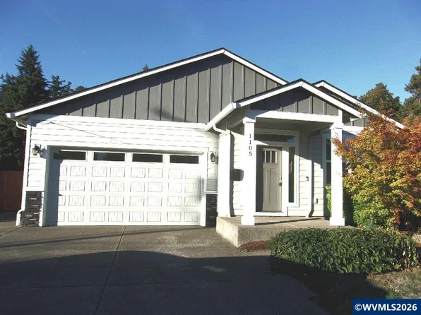 1105 Hardcastle Ave, Woodburn, OR 97071