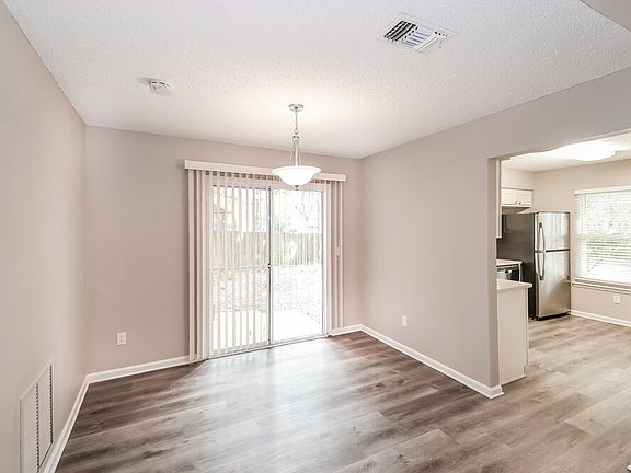 5th image of 8056 Rodin Ct