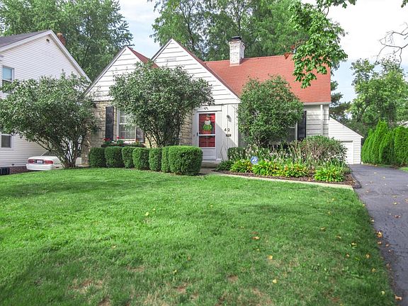 3rd image of 42 Deland Ave