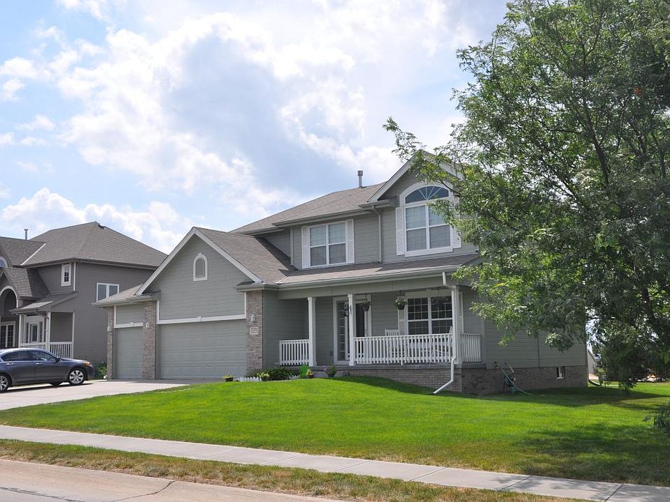 1st image of 7404 S 95th St