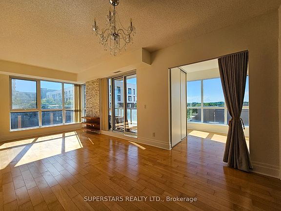 4th image of 1 Upper Duke Cres #509