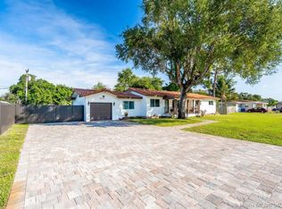 6819 SW 15th St, Pembroke Pines, FL 33023