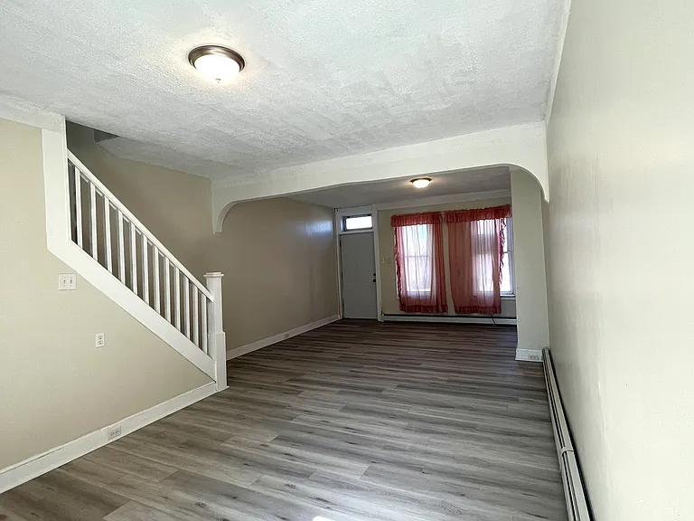 103 Ferry St #103 — Photo 4