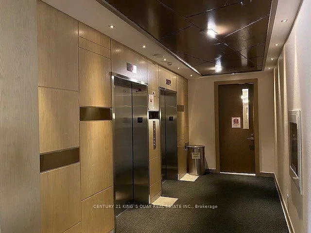 28 Uptown Dr #Penthouse 10 — Photo 15