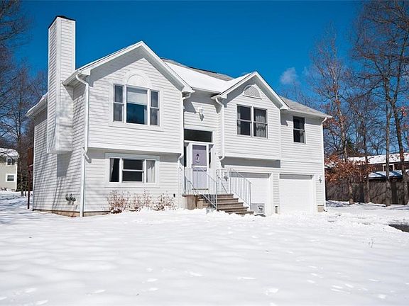2nd image of 9 Jasmine Ln