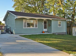 610 State St, Nehawka, NE 68307