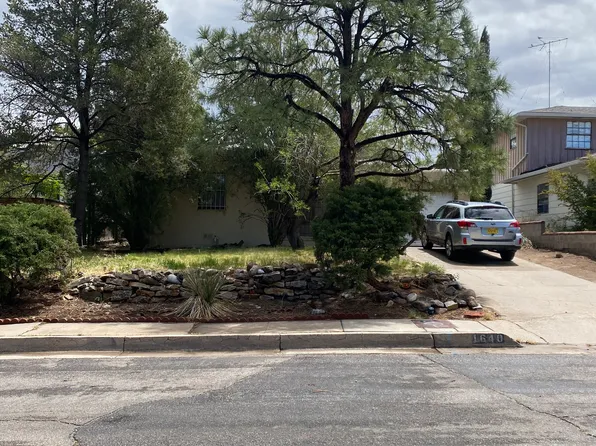 1640 Columbia Dr SE, Albuquerque, NM 87106