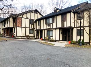 3 Andover Ct #3, Brookfield, CT 06804