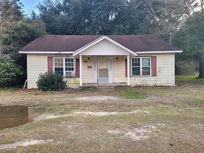 2nd image of 7527 E Oglethorpe Hwy