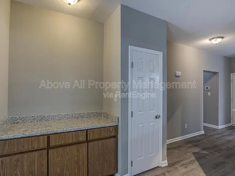 6020 Winterpointe Ln #102 — Photo 26