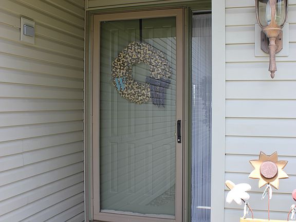 Front entry/porch