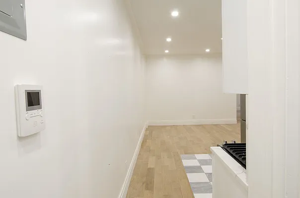 Rented by MJ Property Group LLC | media 17