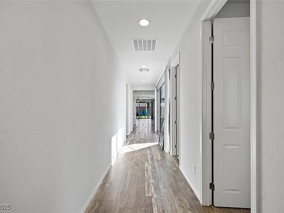 3rd image of 9068 Kristy Alana St