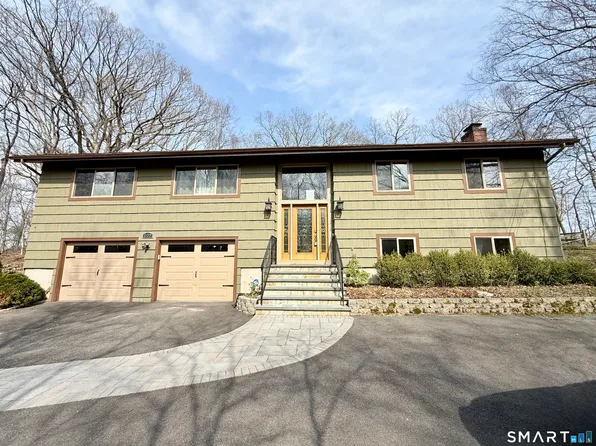 103 Haviland Drive, Trumbull, CT 06611