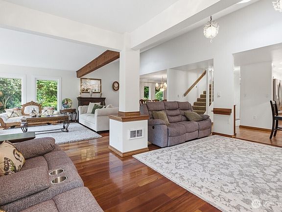 4th image of 26420 Lake Fenwick Road S