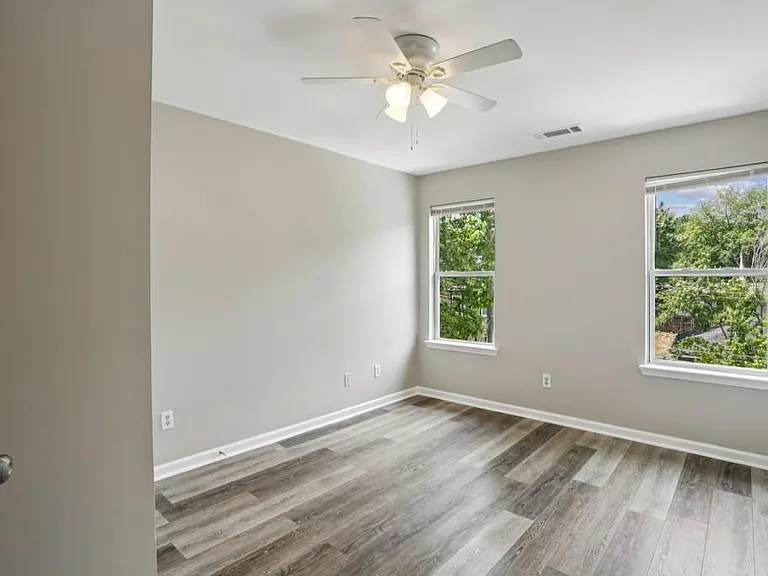 751 Prince Pl NW — Photo 25