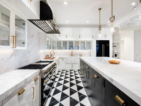 90 Prince Street image 1 of 11