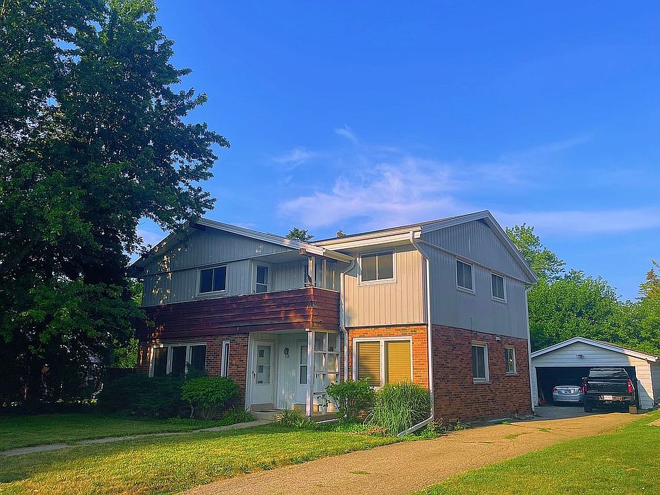 1st image of 968 N 123rd St