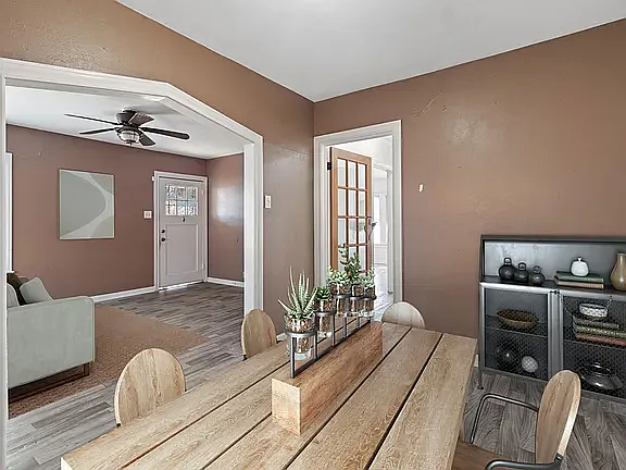 422 Royston Ave — Photo 8