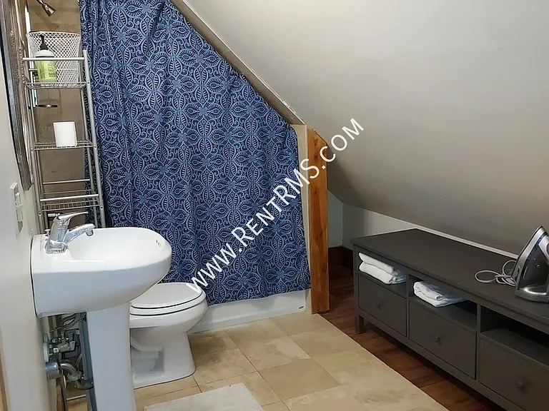 901 SW Buchanan St #4 — Photo 13