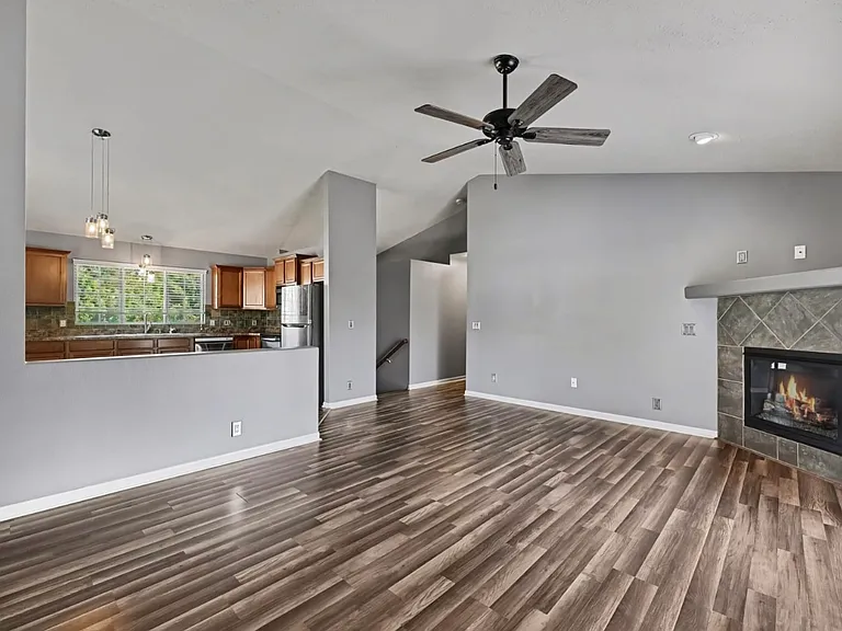 5810 S 191st St — Photo 5