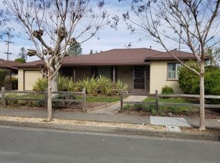 2523 Village Side Dr, Santa Rosa, CA 95405
