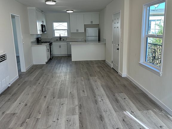 3rd image of 2015 S Shenandoah St #2015