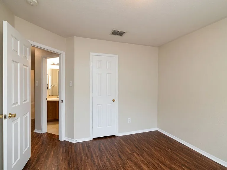 1514 Cover Dr — Photo 18