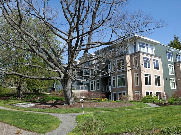 3rd image of 145 Ferncliff Ave NE Unit D335