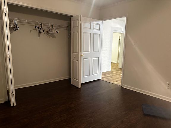 5th image of 208 Sams Trl APT C