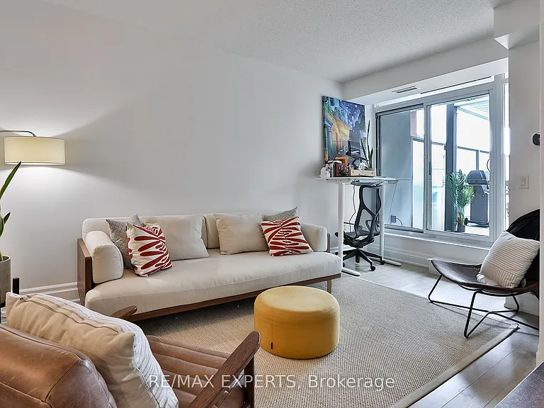 125 Western Battery Rd #404 — Photo 13