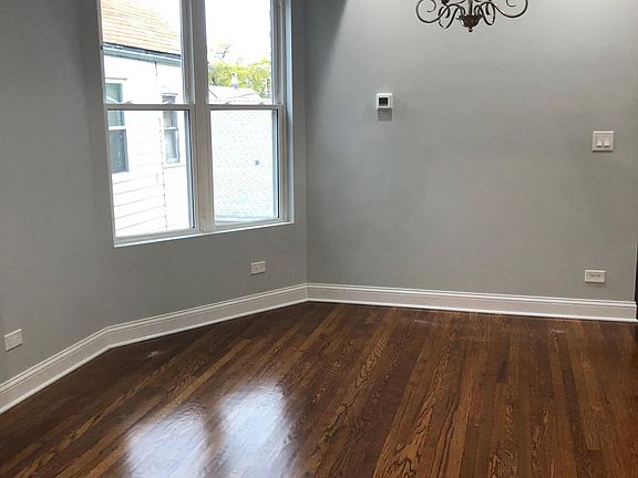 5th image of 3338 W Berteau Ave