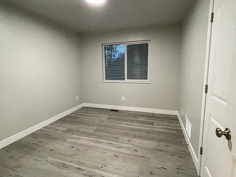 6150 W Karen St #2-4 — Photo 30
