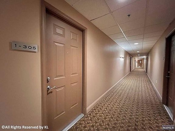 4th image of 1305 City Pl #1305
