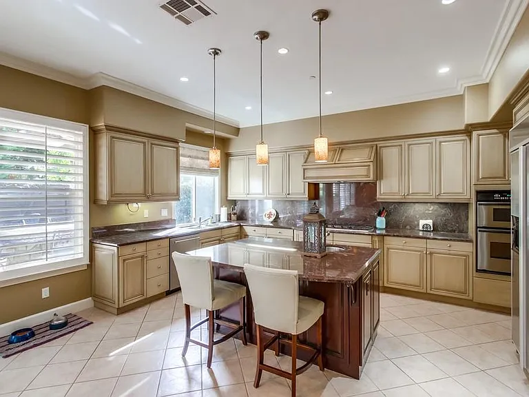 9673 Deer Trail Dr — Photo 18