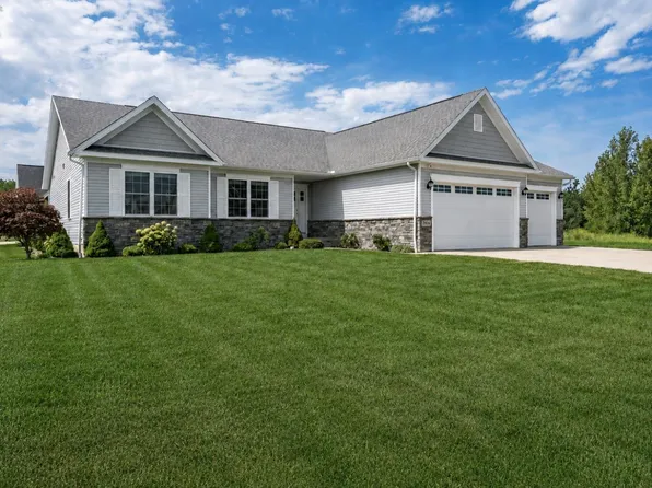 2648 S Amherst, Pt Clinton, OH 43452