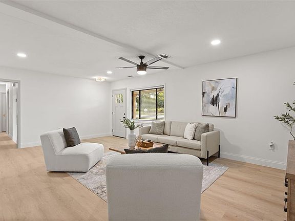 4th image of 840 Huntington Pl